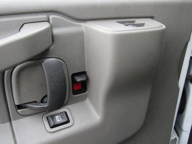 Used 2021 Chevrolet Express 3500 w/ Power Convenience Package RWD image 14