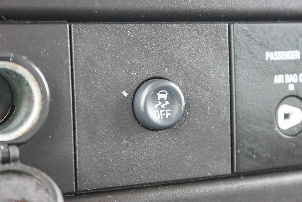 Used 2022 Chevrolet Express 3500 Work Van w/ Driver Convenience Package image 22