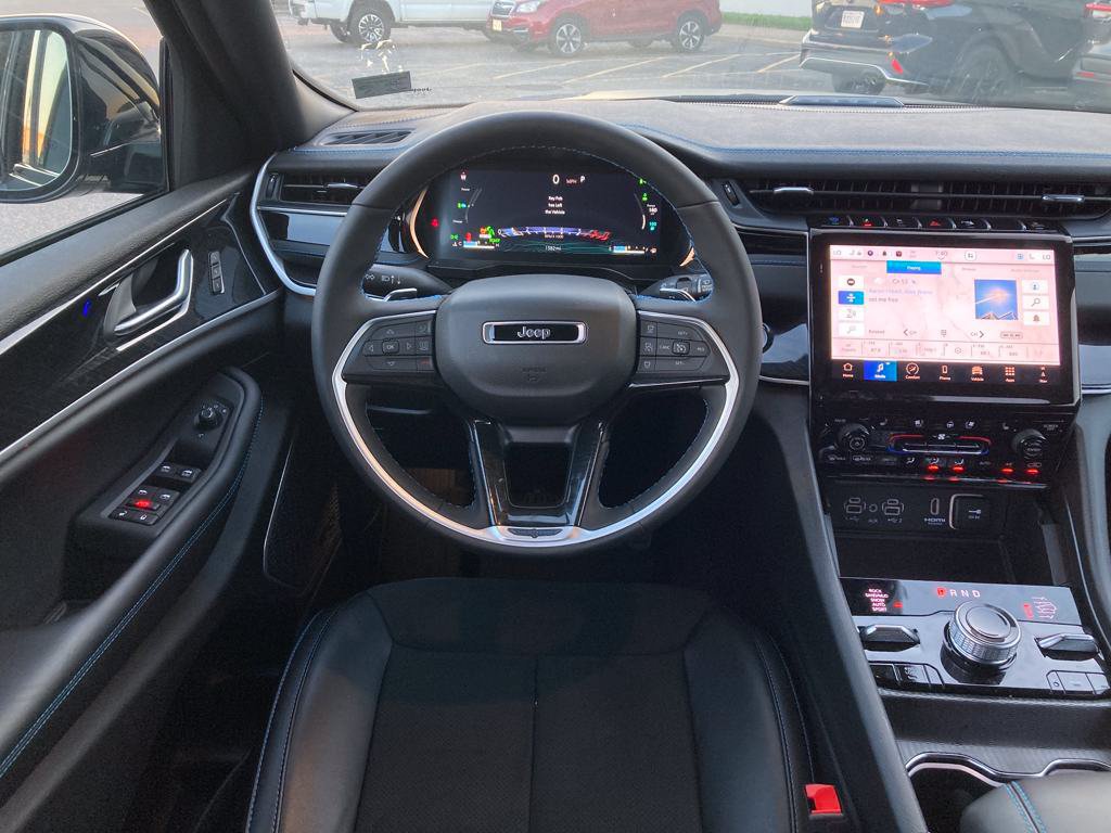 New 2024 Jeep Grand Cherokee Trailhawk w/ Advanced Protech Group II AWD/4WD image 14