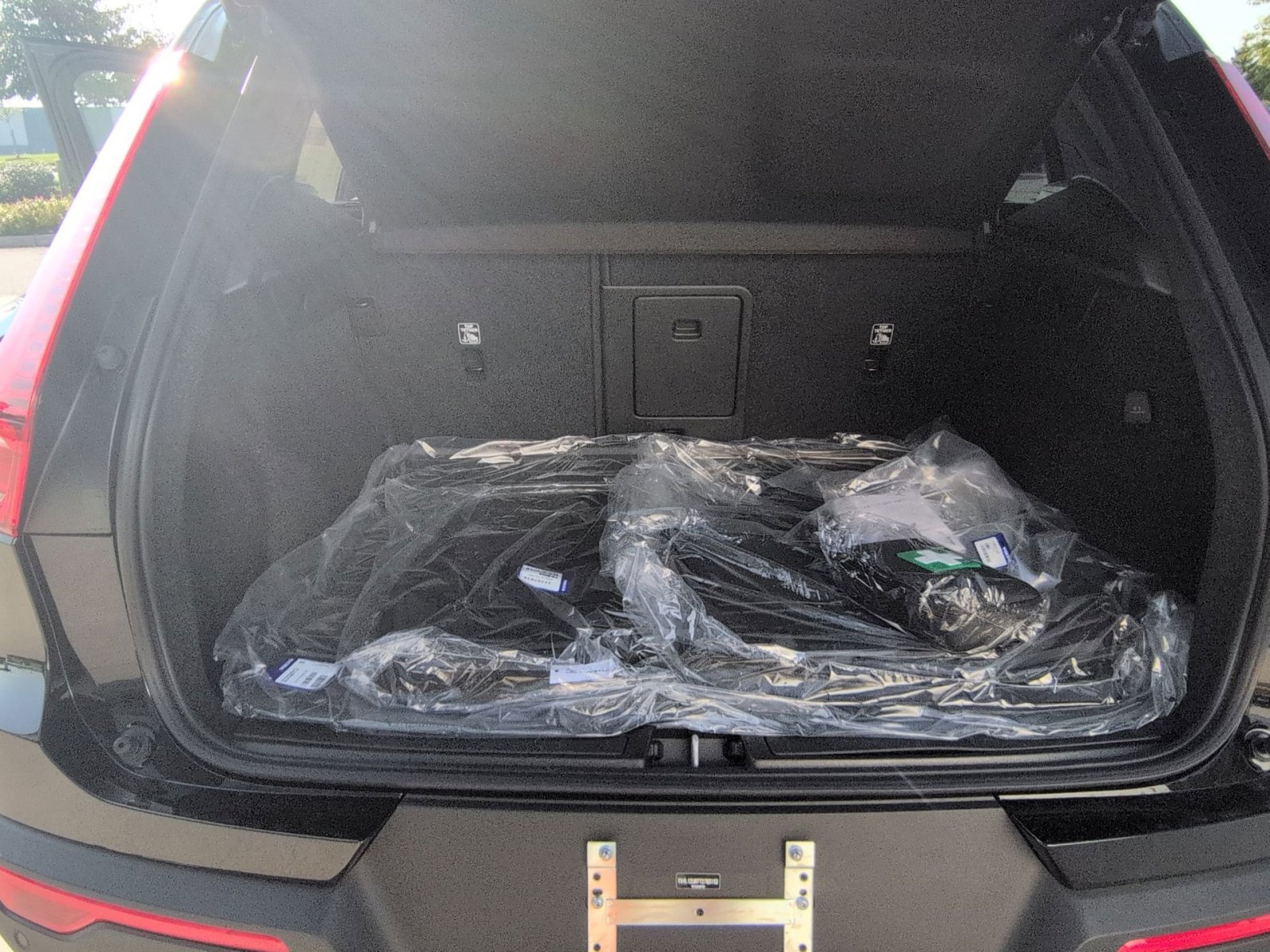 New 2026 Volvo XC40 B5 Ultra w/ Protection Package Premier image 26