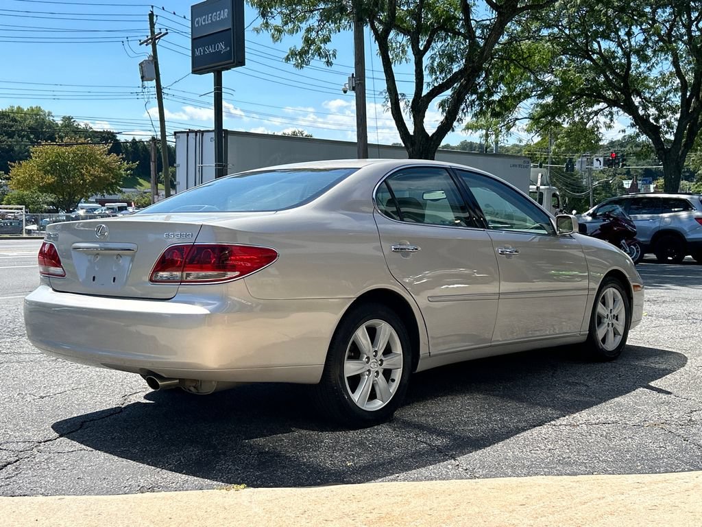 Used 2005 Lexus ES 330 FWD image 2