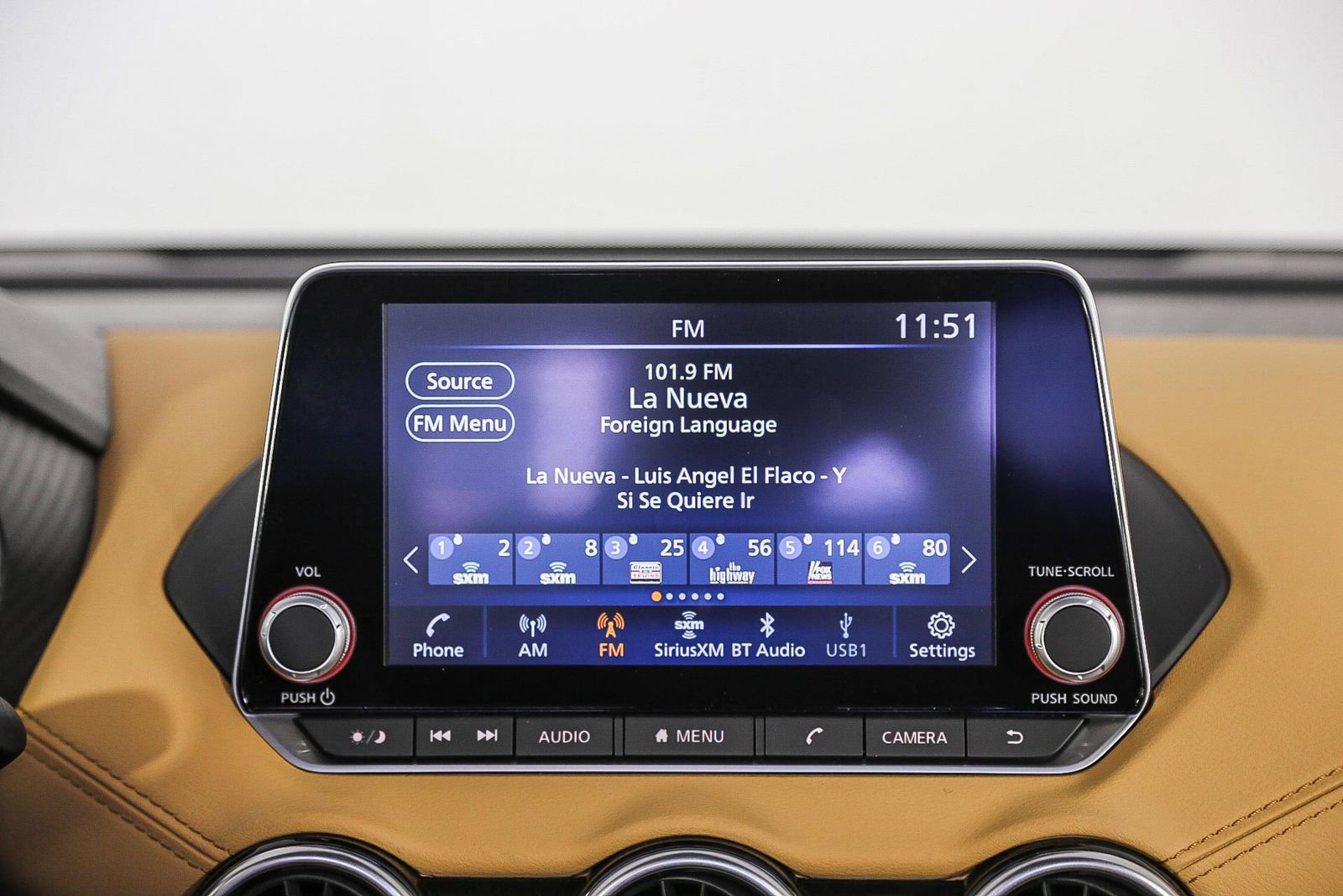 Used 2025 Nissan Sentra SV w/ SV Premium Package image 15