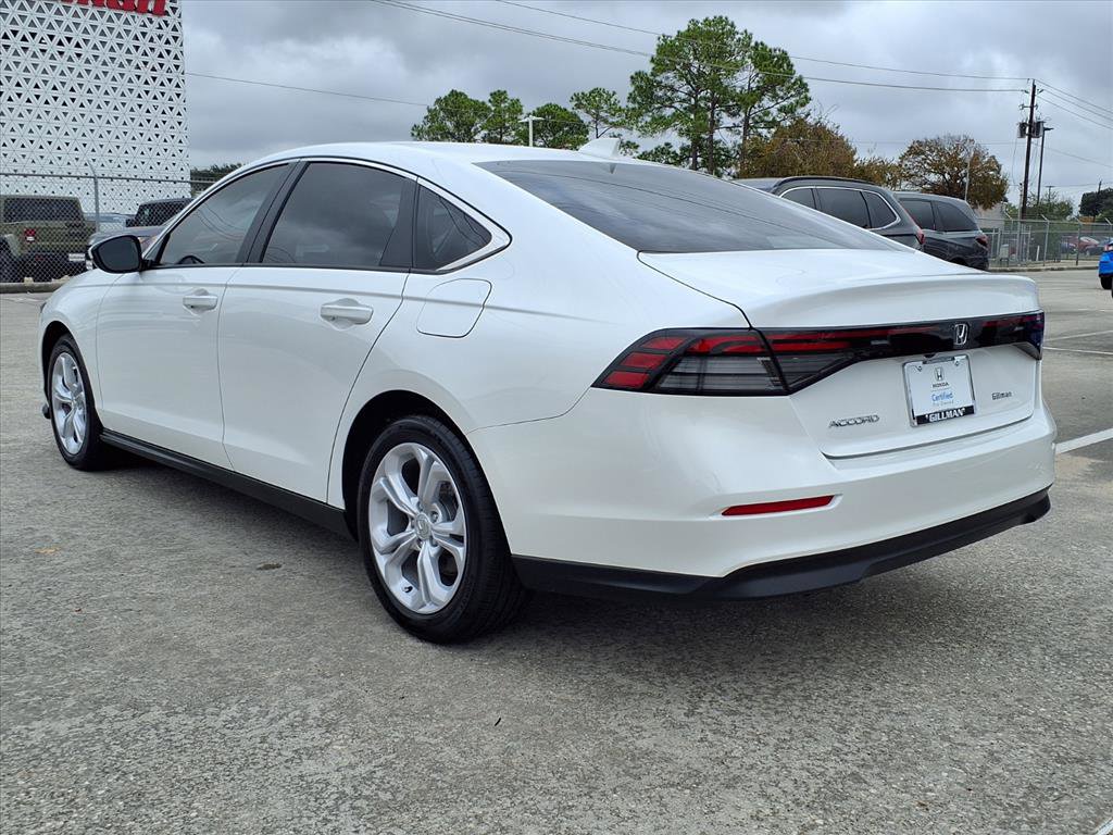 Certified 2025 Honda Accord LX image 3