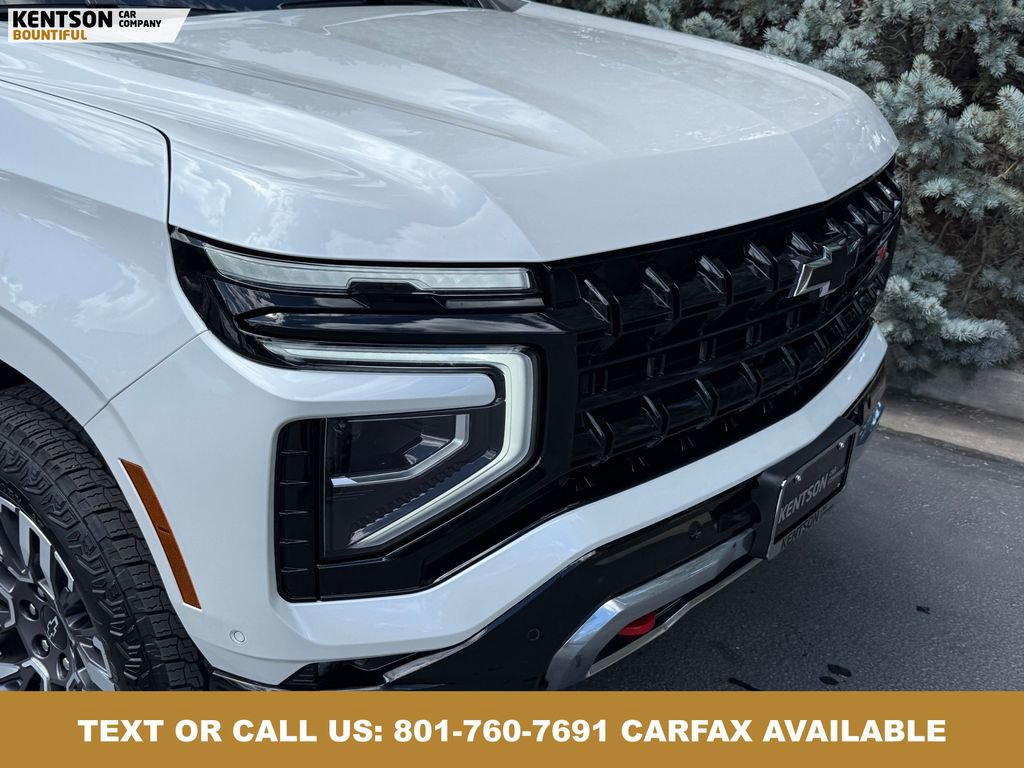 Used 2025 Chevrolet Suburban Z71 image 14