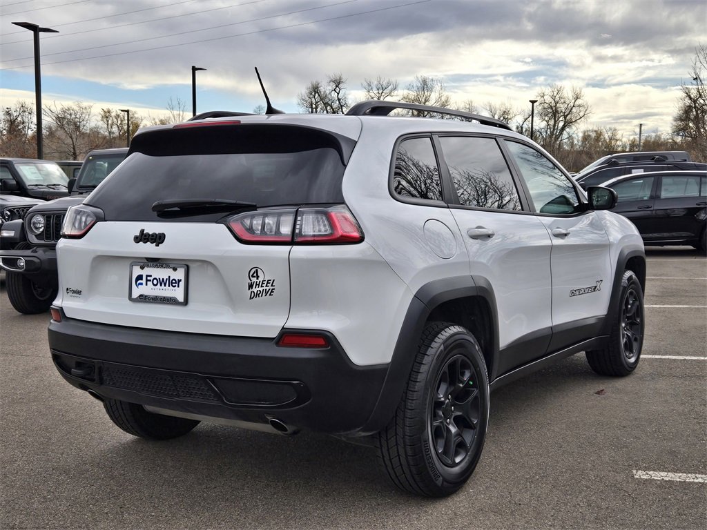 Used 2022 Jeep Cherokee Latitude image 3