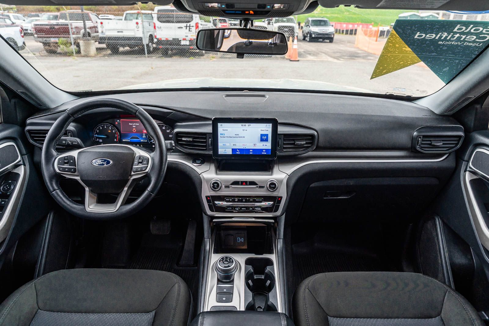 Certified 2022 Ford Explorer XLT RWD image 25