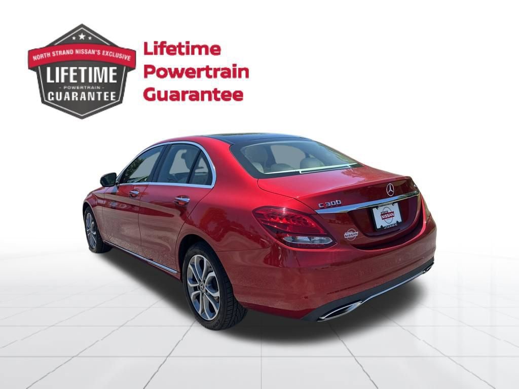 Used 2017 Mercedes-Benz C 300 4MATIC Sedan image 5