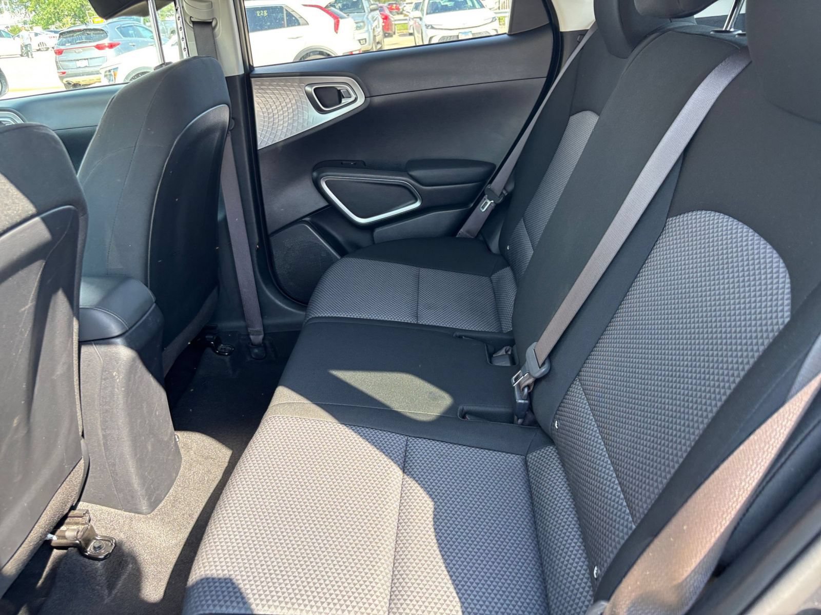 Used 2025 Kia Soul LX w/ LX Technology Package FWD image 22
