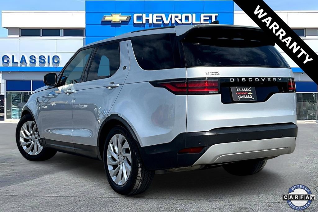 Used 2024 Land Rover Discovery S image 4