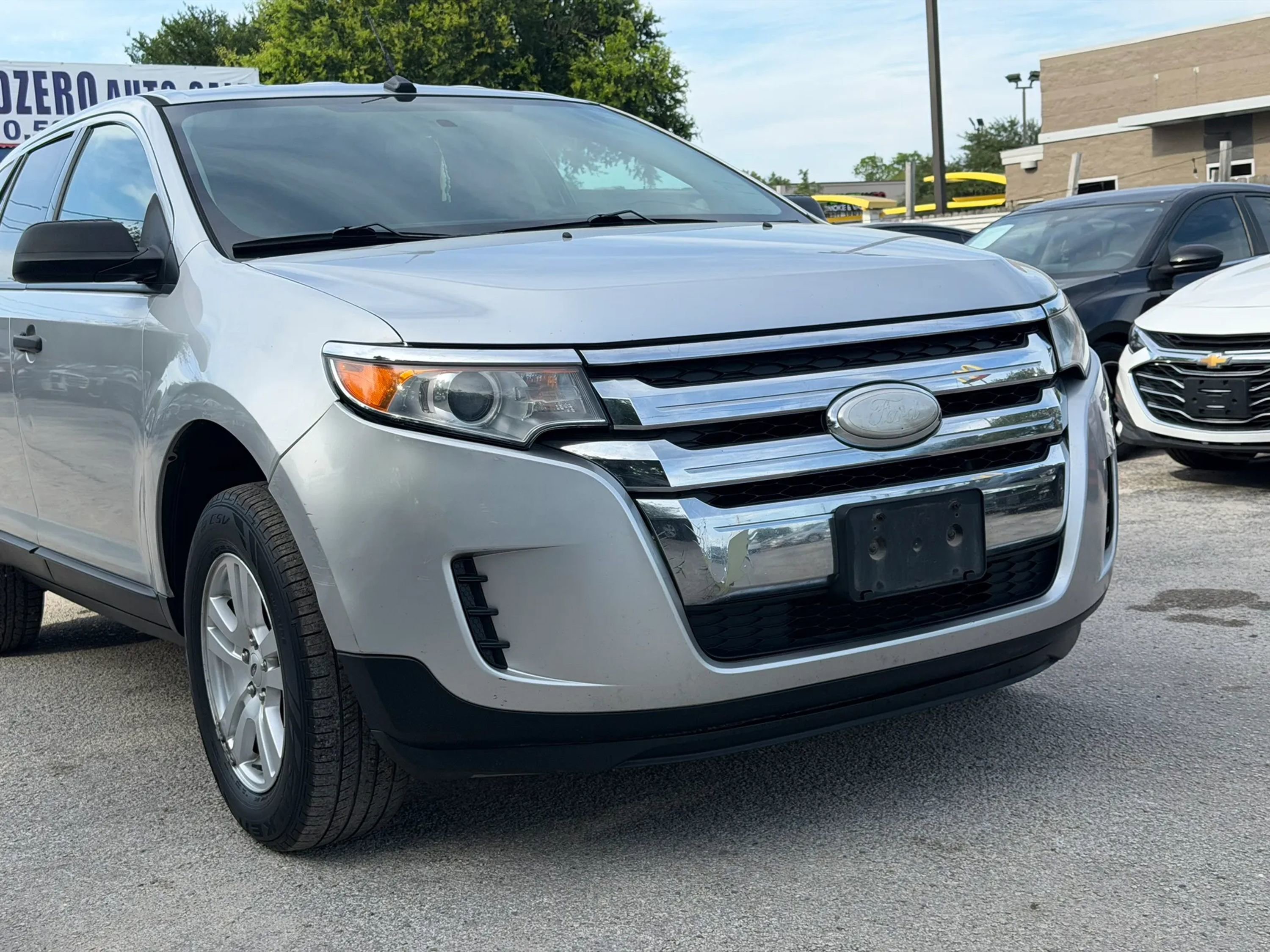 Used 2012 Ford Edge SE FWD image 4