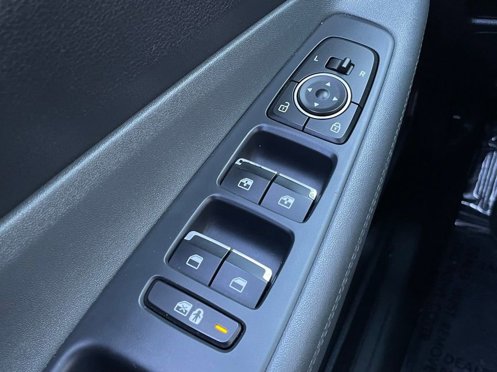 Used 2023 Hyundai Santa Fe SEL image 12