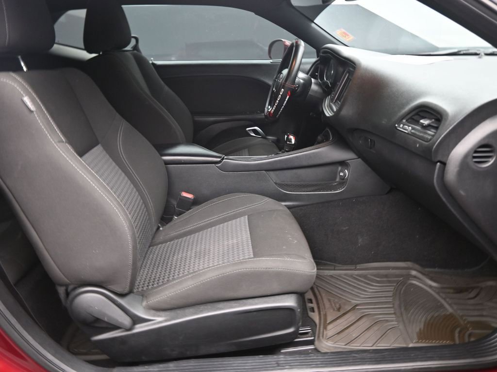Used 2020 Dodge Challenger SXT image 19
