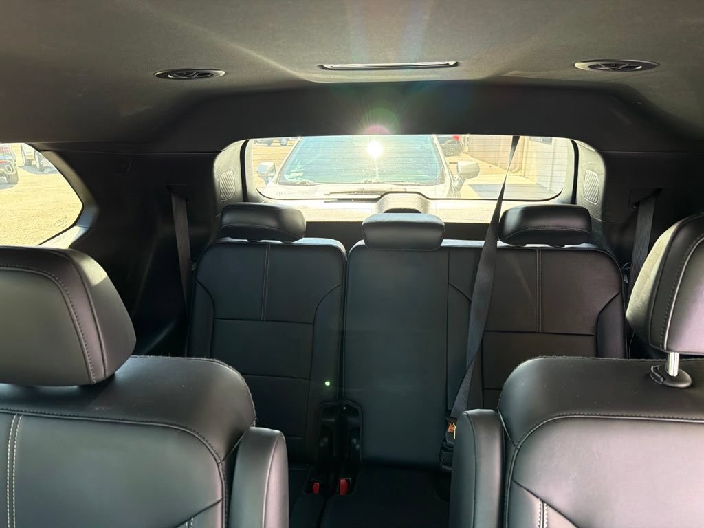 Used 2024 GMC Acadia Elevation FWD image 6