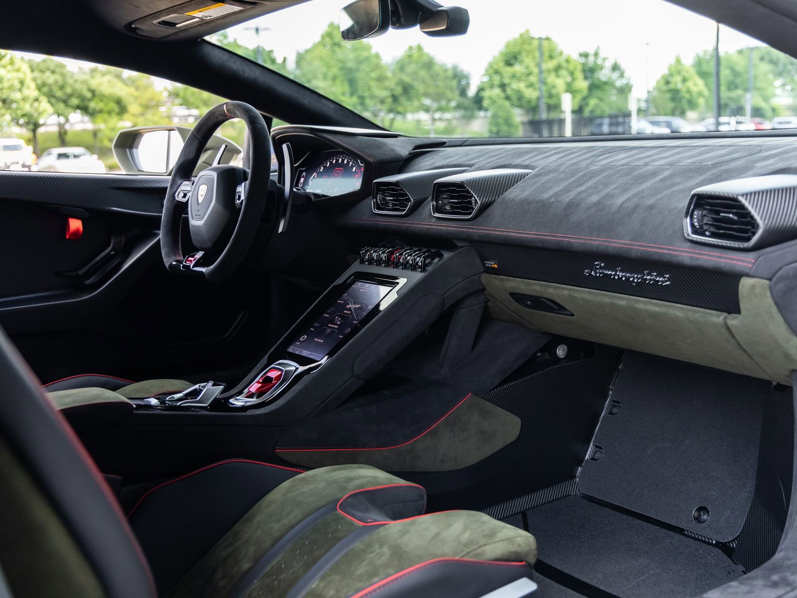 Used 2024 Lamborghini Huracan Sterrato AWD/4WD image 49