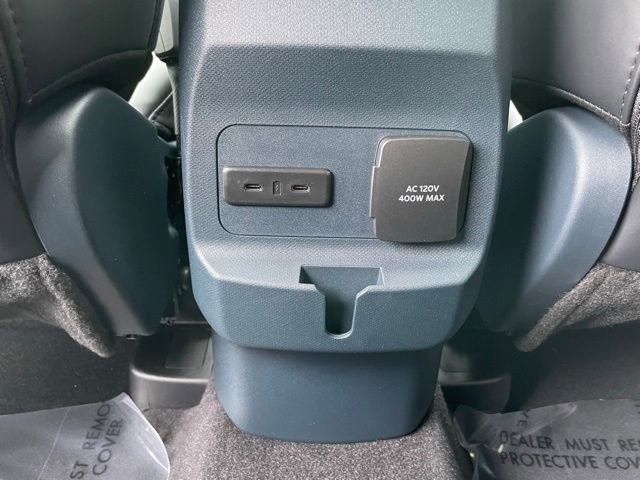 New 2026 Ford Maverick Lariat w/ Black Appearance Package image 19