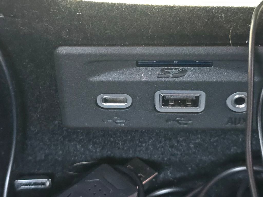 Used 2023 Chevrolet Corvette Stingray Coupe w/ Battery Protection Package image 26