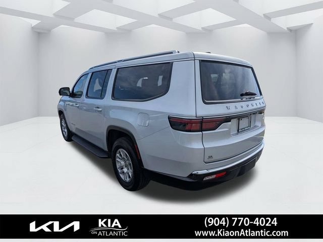 Used 2024 Jeep Wagoneer L 4WD image 5