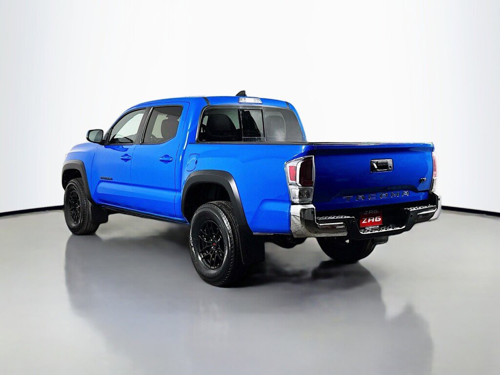 Used 2020 Toyota Tacoma TRD Off-Road w/ TRD Premium Off Road Package image 3