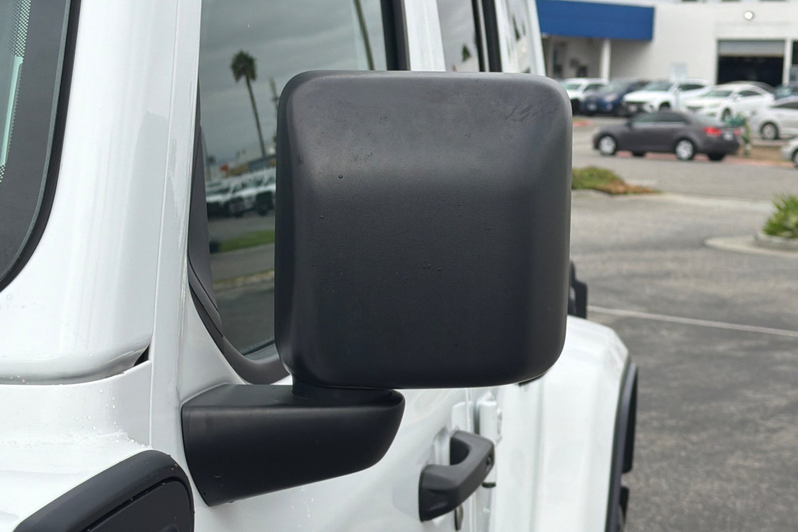 Used 2024 Jeep Wrangler Unlimited Sahara AWD/4WD image 42