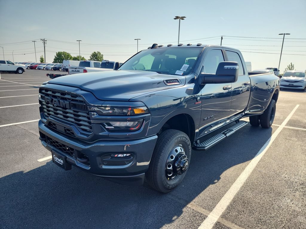 New 2026 RAM 3500 Big Horn AWD/4WD image 4