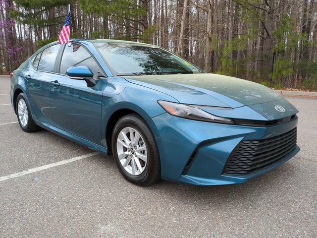 Used 2026 Toyota Camry LE FWD image 2