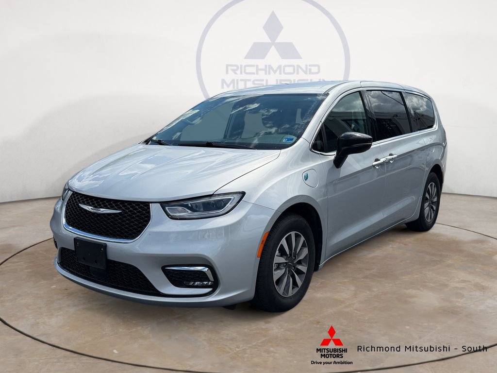Used 2024 Chrysler Pacifica Limited FWD image 7