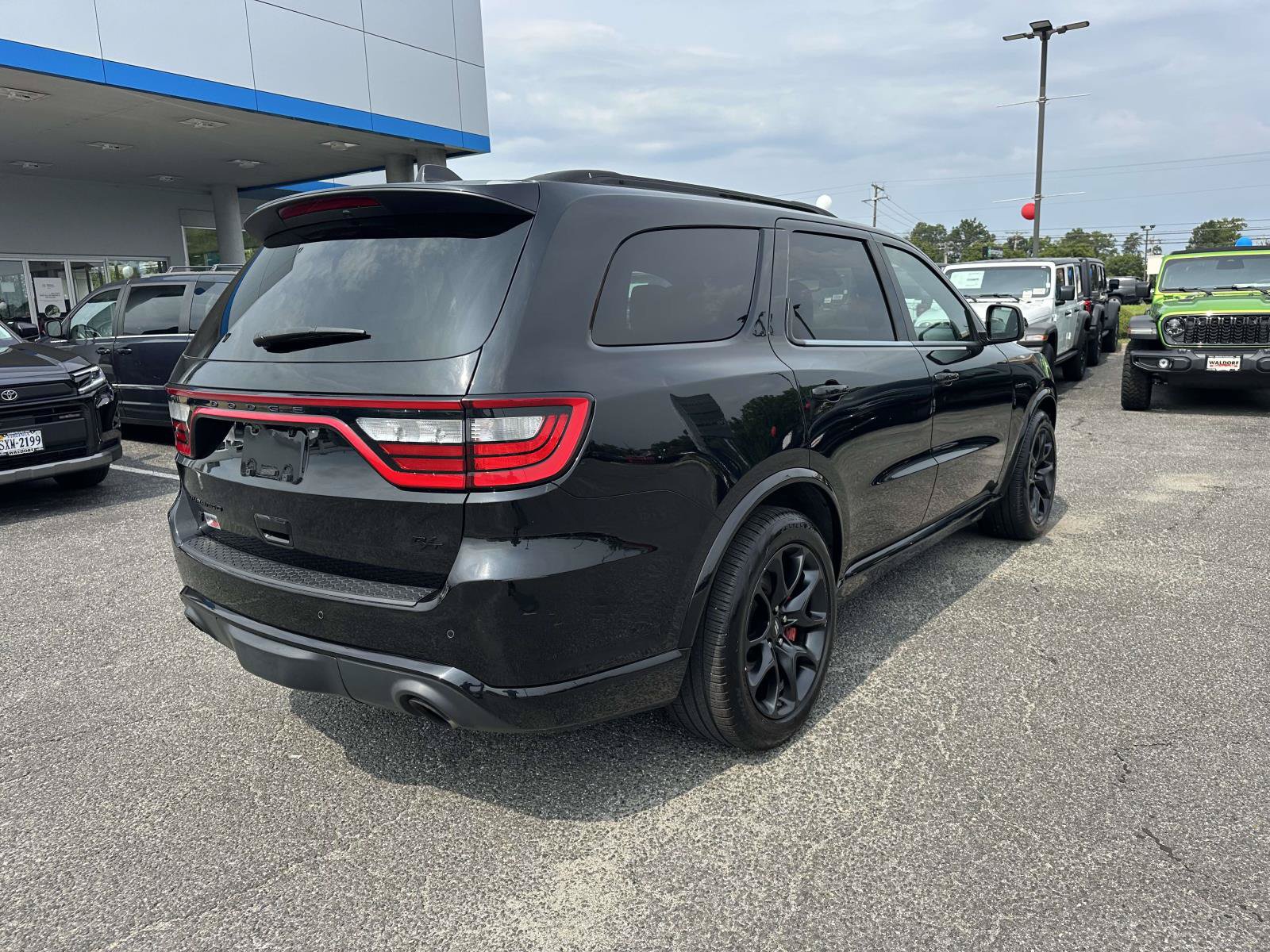 Used 2023 Dodge Durango R/T AWD/4WD image 8