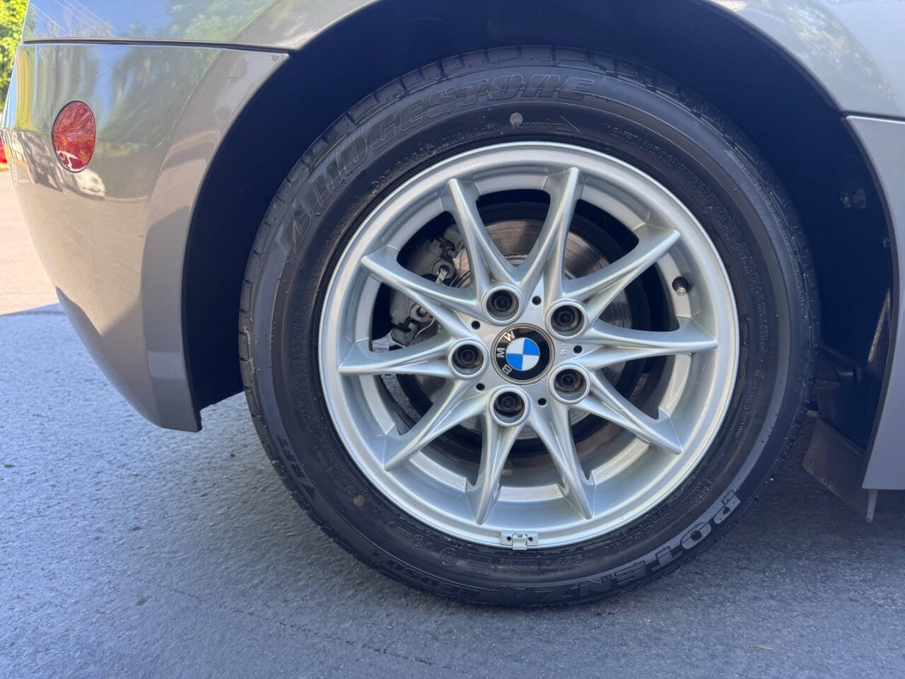 Used 2005 BMW Z4 2.5i RWD image 18