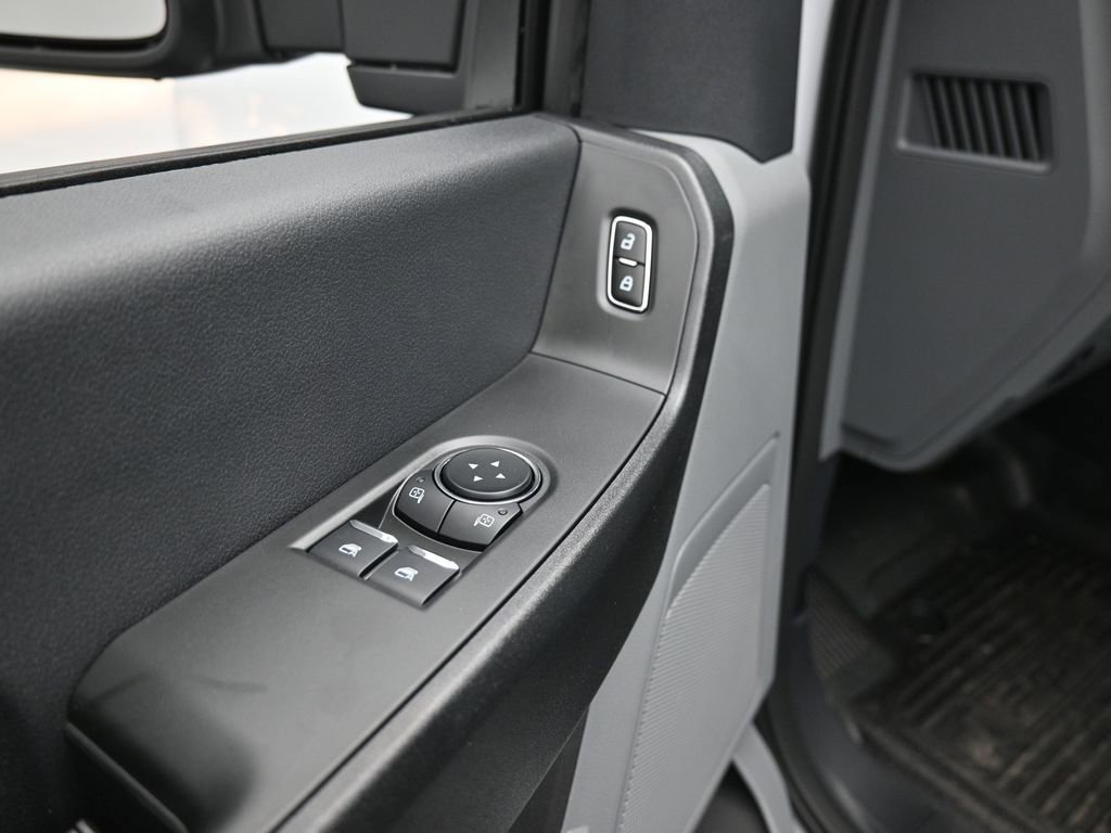 New 2025 Ford F550 XL image 9