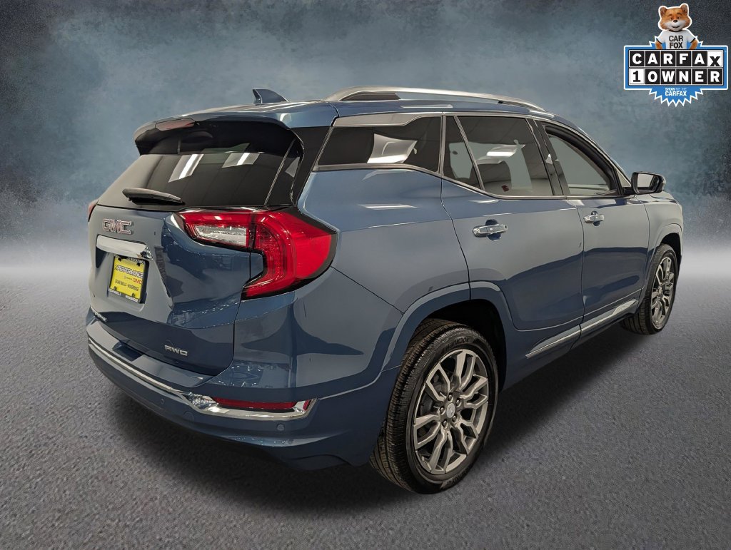 Used 2024 GMC Terrain Denali AWD/4WD image 4