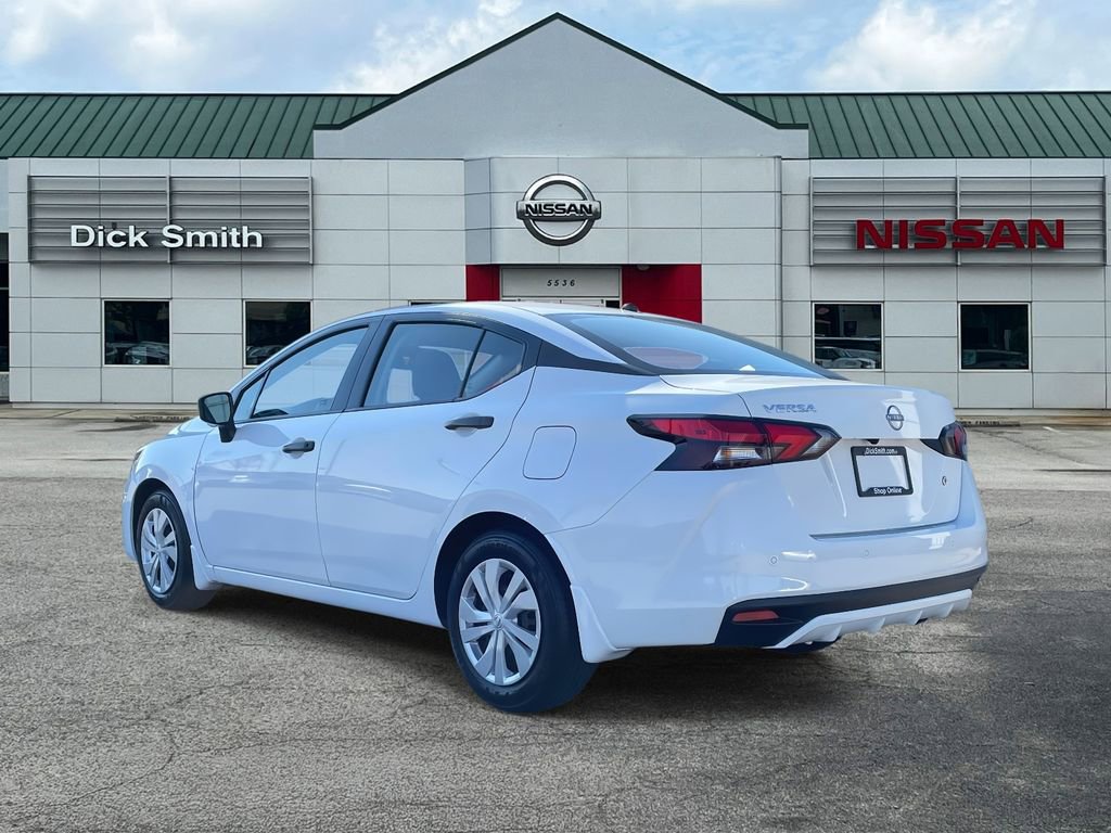 Used 2025 Nissan Versa S w/ Trunk Package image 4