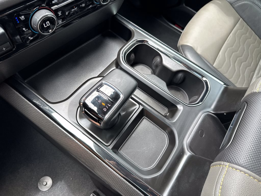 Used 2023 Chevrolet Silverado 1500 ZR2 w/ Technology Package AWD/4WD image 26