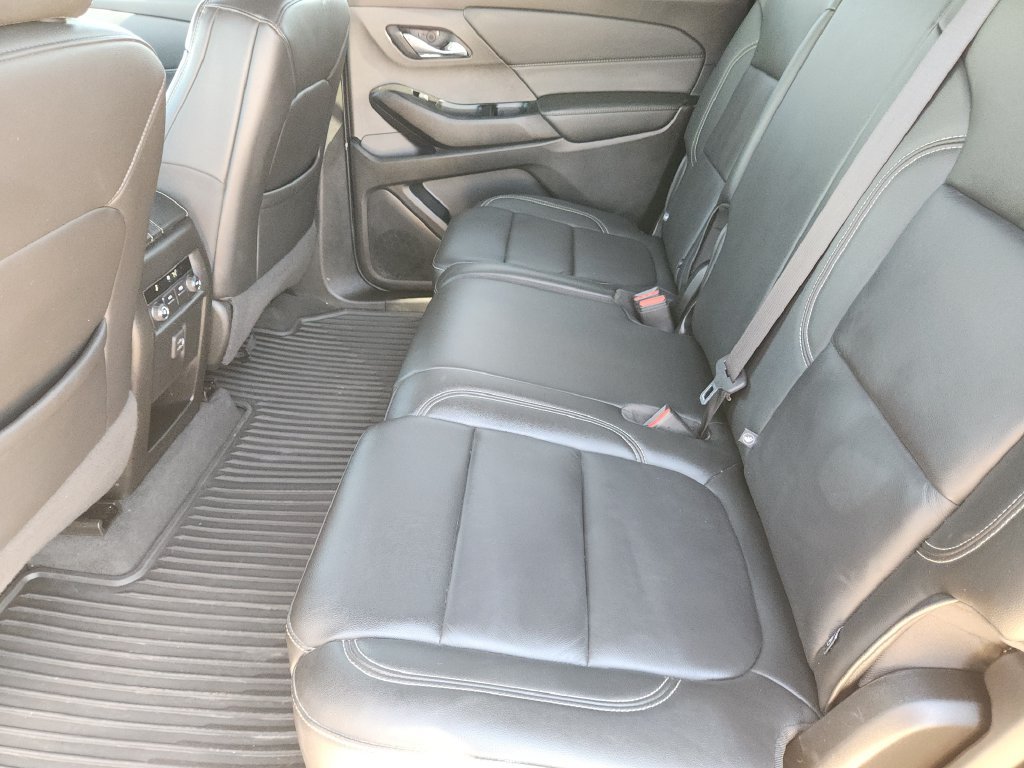 Used 2023 Chevrolet Traverse LT FWD image 30