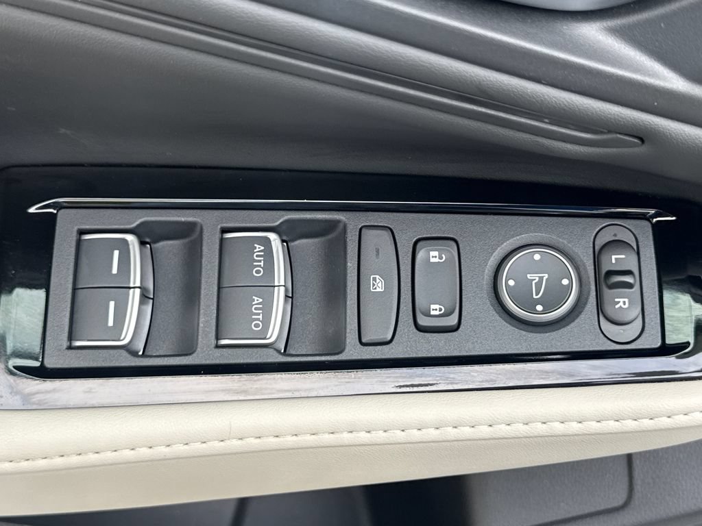 Used 2024 Honda Accord Touring image 14