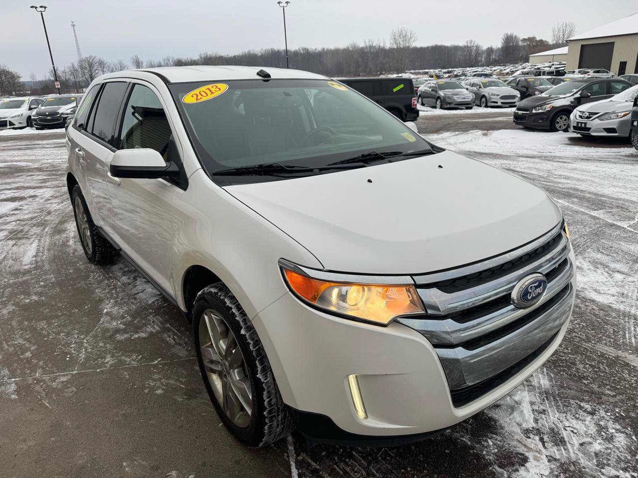 Used 2013 Ford Edge SEL FWD image 3