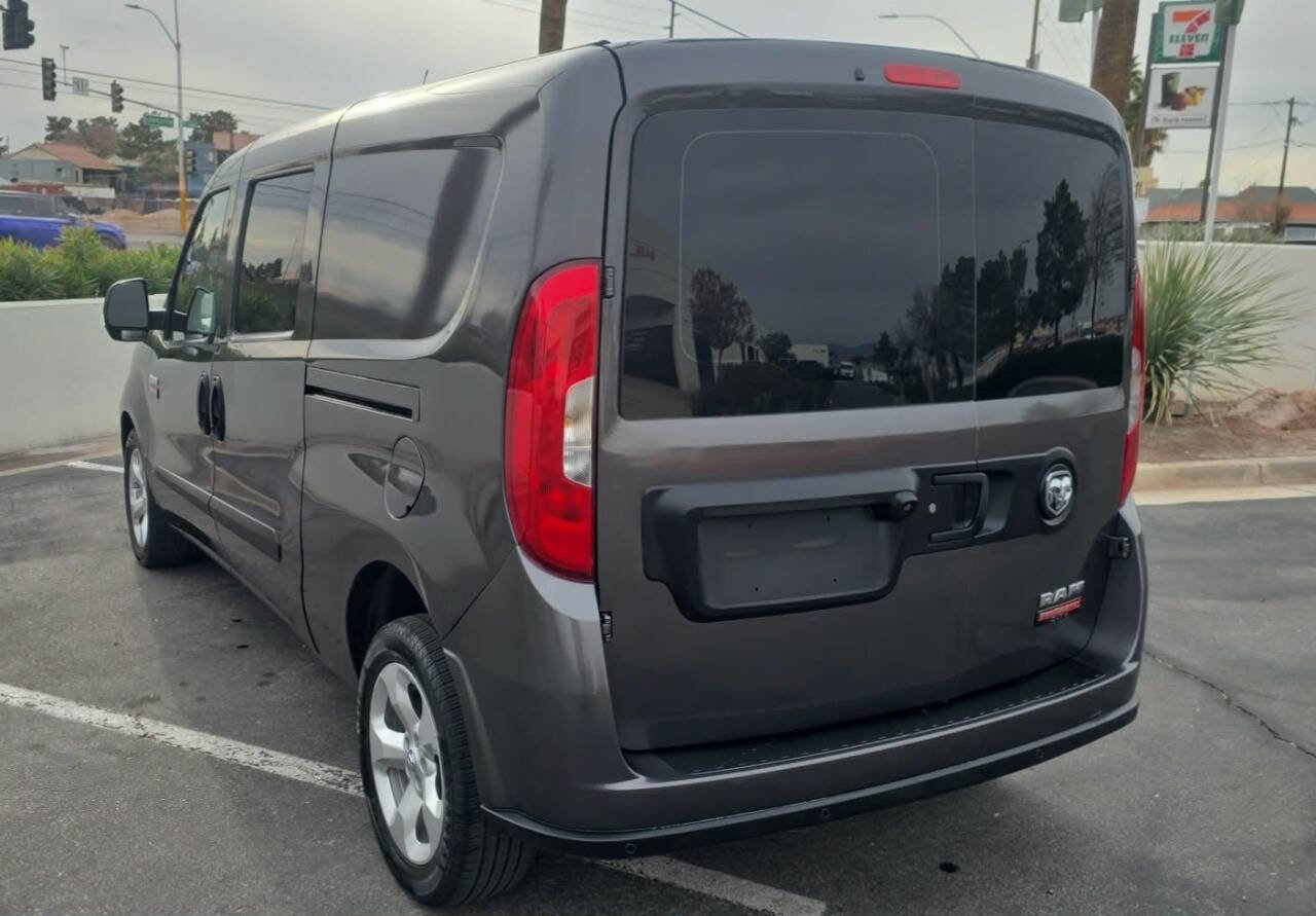 Used 2021 RAM ProMaster City SLT w/ Lights & Wheels Group image 10