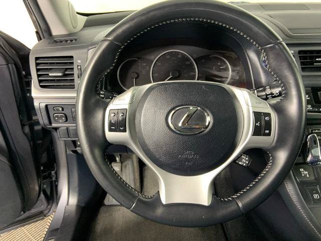 Used 2013 Lexus CT 200h w/ Premium Pkg w/Navigation FWD image 27