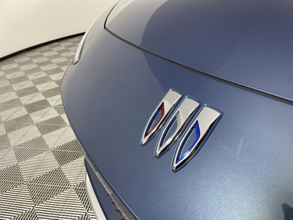 Used 2025 Buick Envista Avenir image 30