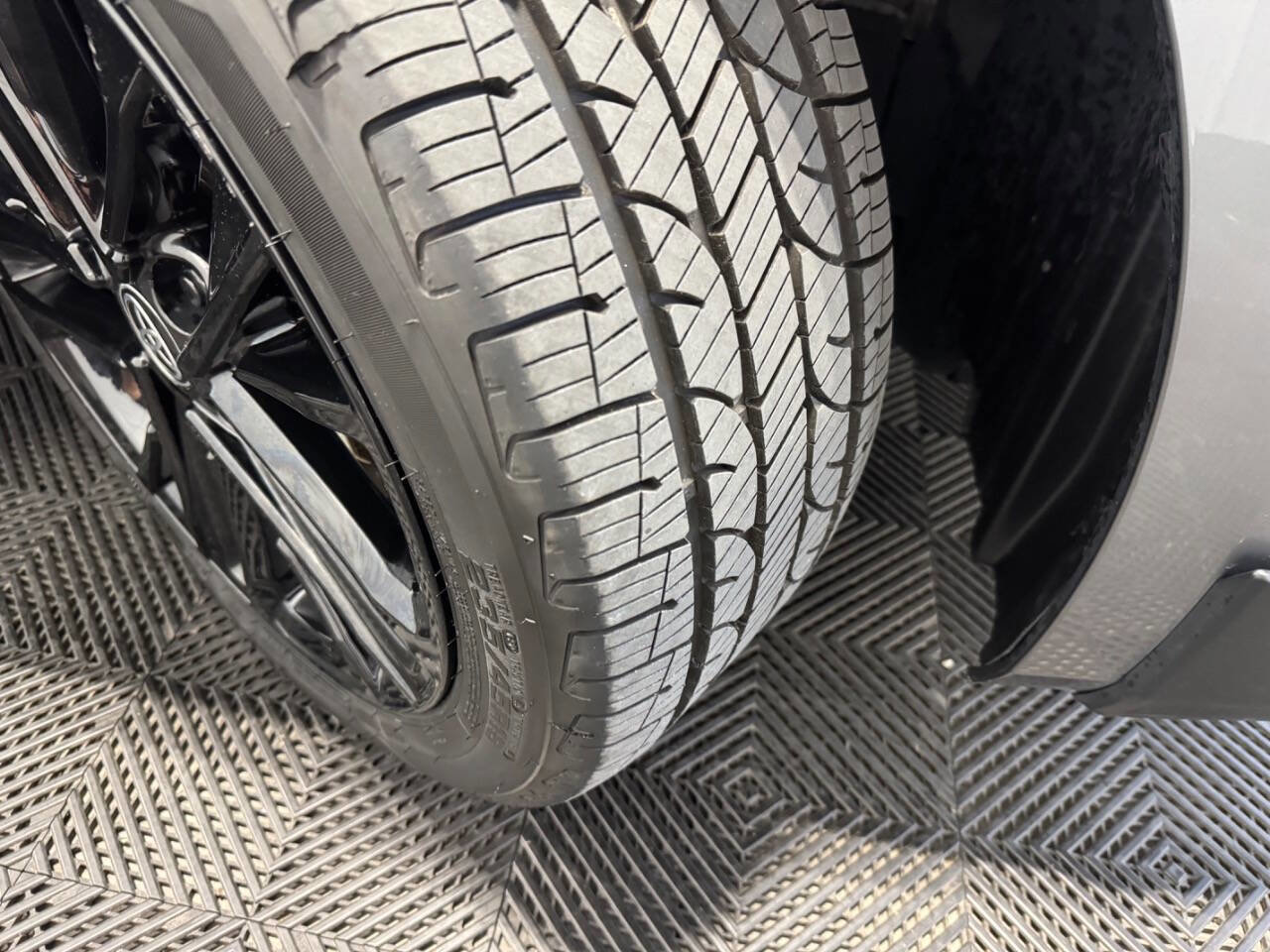 Used 2025 Toyota Camry SE image 44