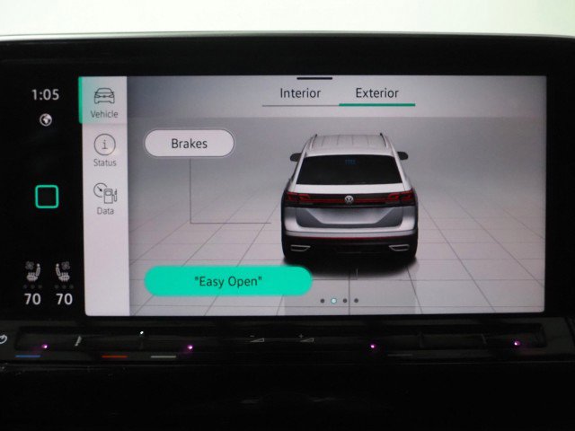 Used 2025 Volkswagen Atlas SEL AWD/4WD image 34