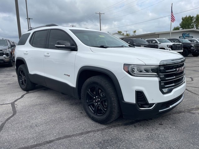 Used 2023 GMC Acadia AT4 w/ Technology Package image 4