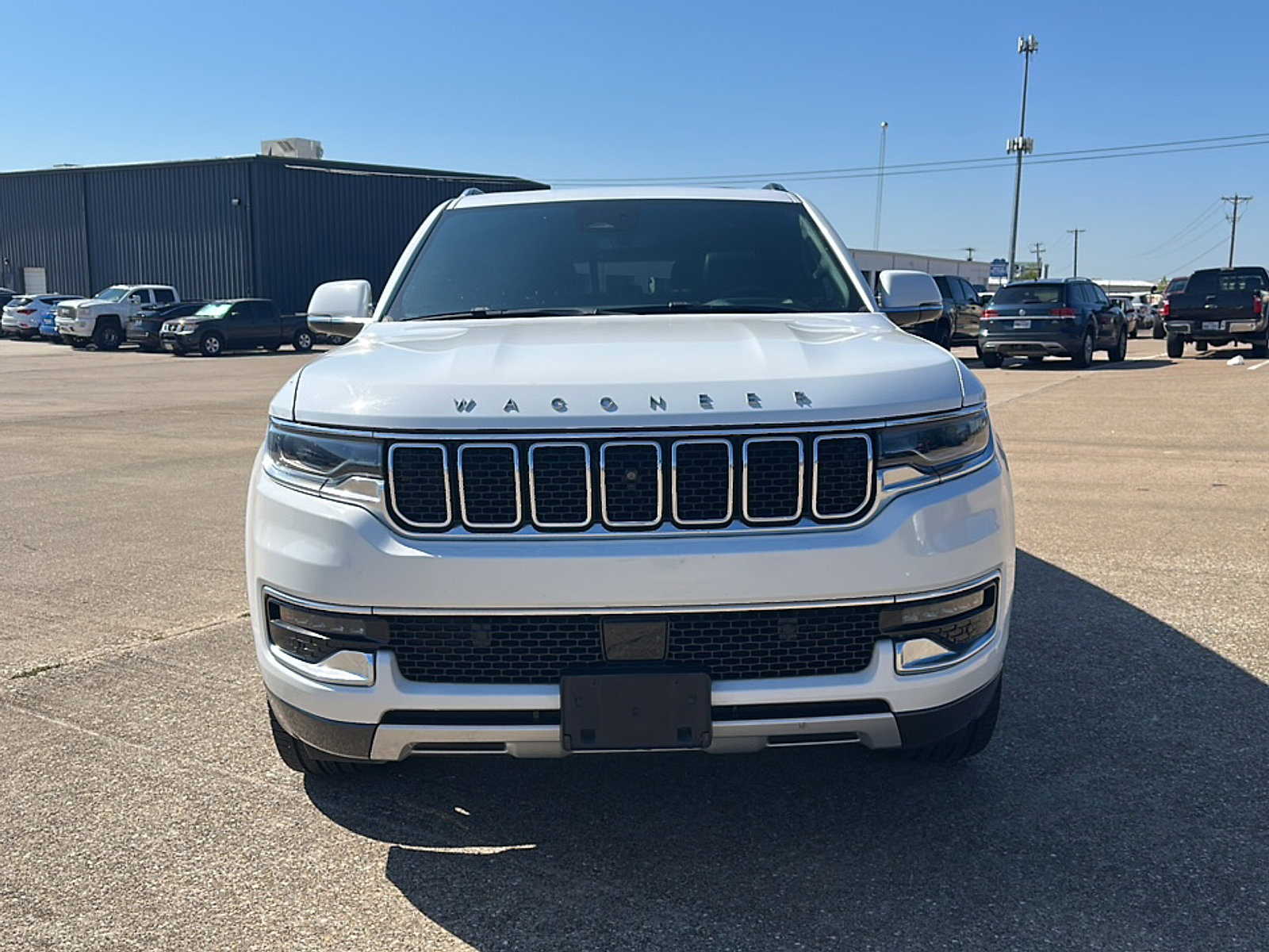 Used 2022 Jeep Wagoneer Series II w/ Convenience Group I image 3