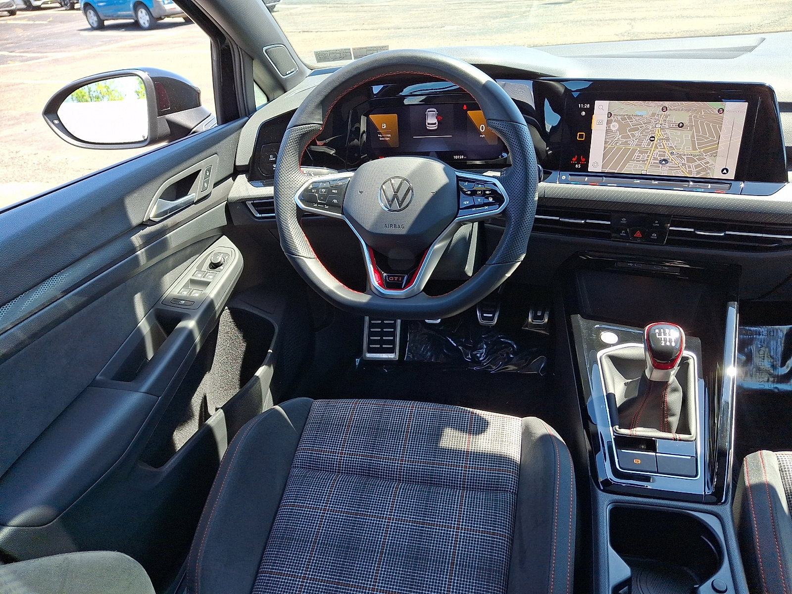 Used 2024 Volkswagen GTI SE FWD image 10