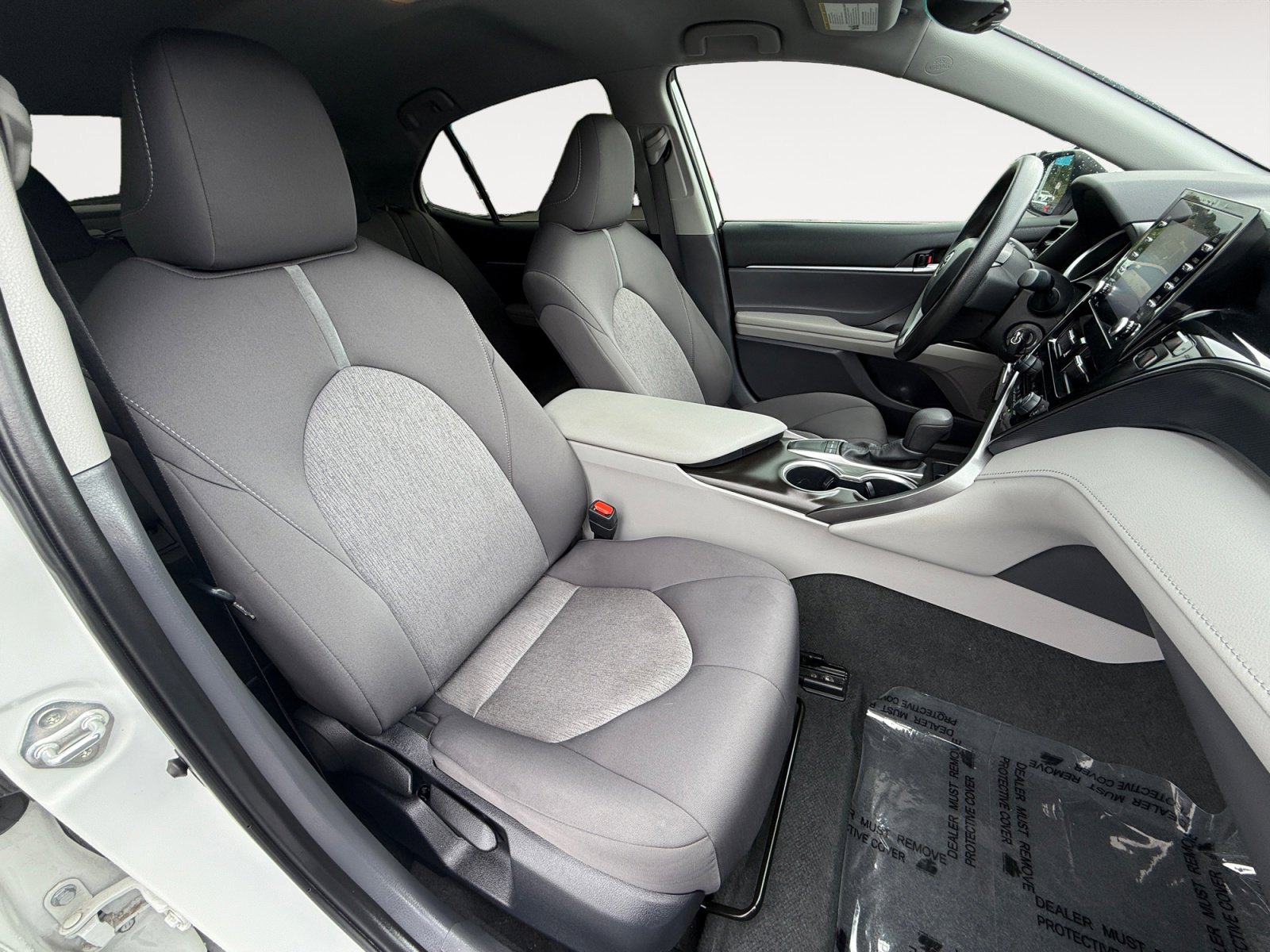 Used 2023 Toyota Camry LE image 19