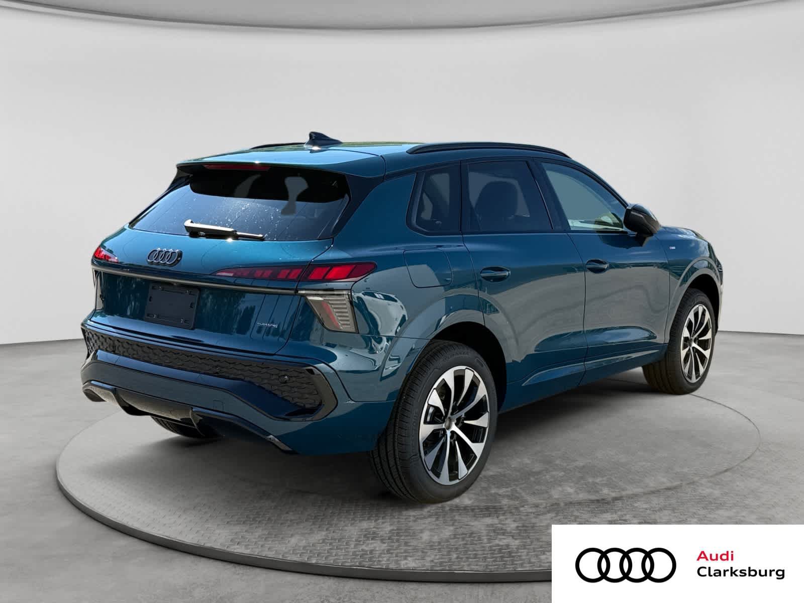 New 2026 Audi Q3 quattro 2.0T AWD/4WD image 5