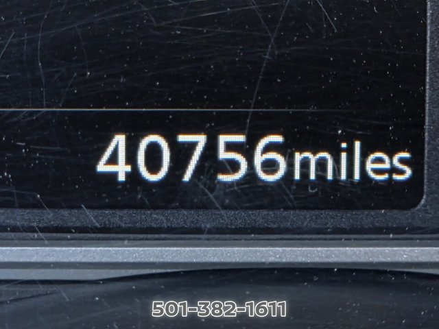 Used 2025 Nissan Versa SV FWD image 30