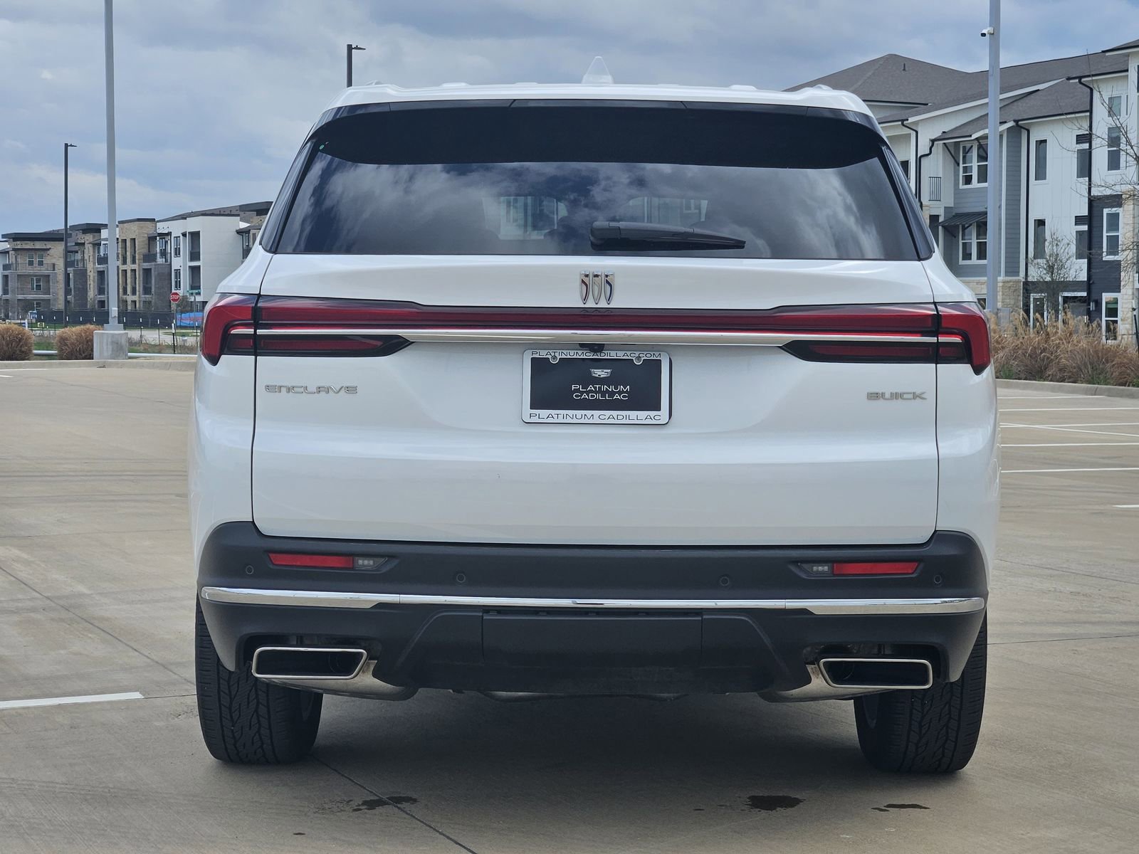 Used 2025 Buick Enclave Preferred image 8