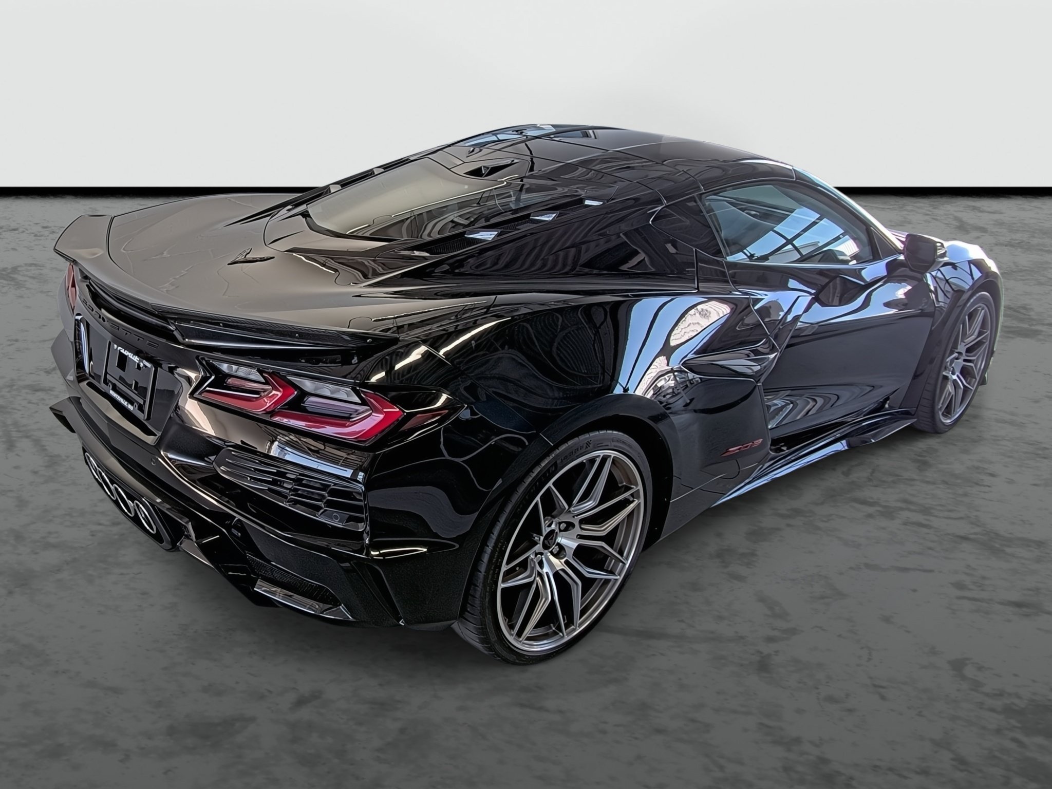 Used 2024 Chevrolet Corvette Z06 w/ Stealth Interior Trim Package RWD image 4