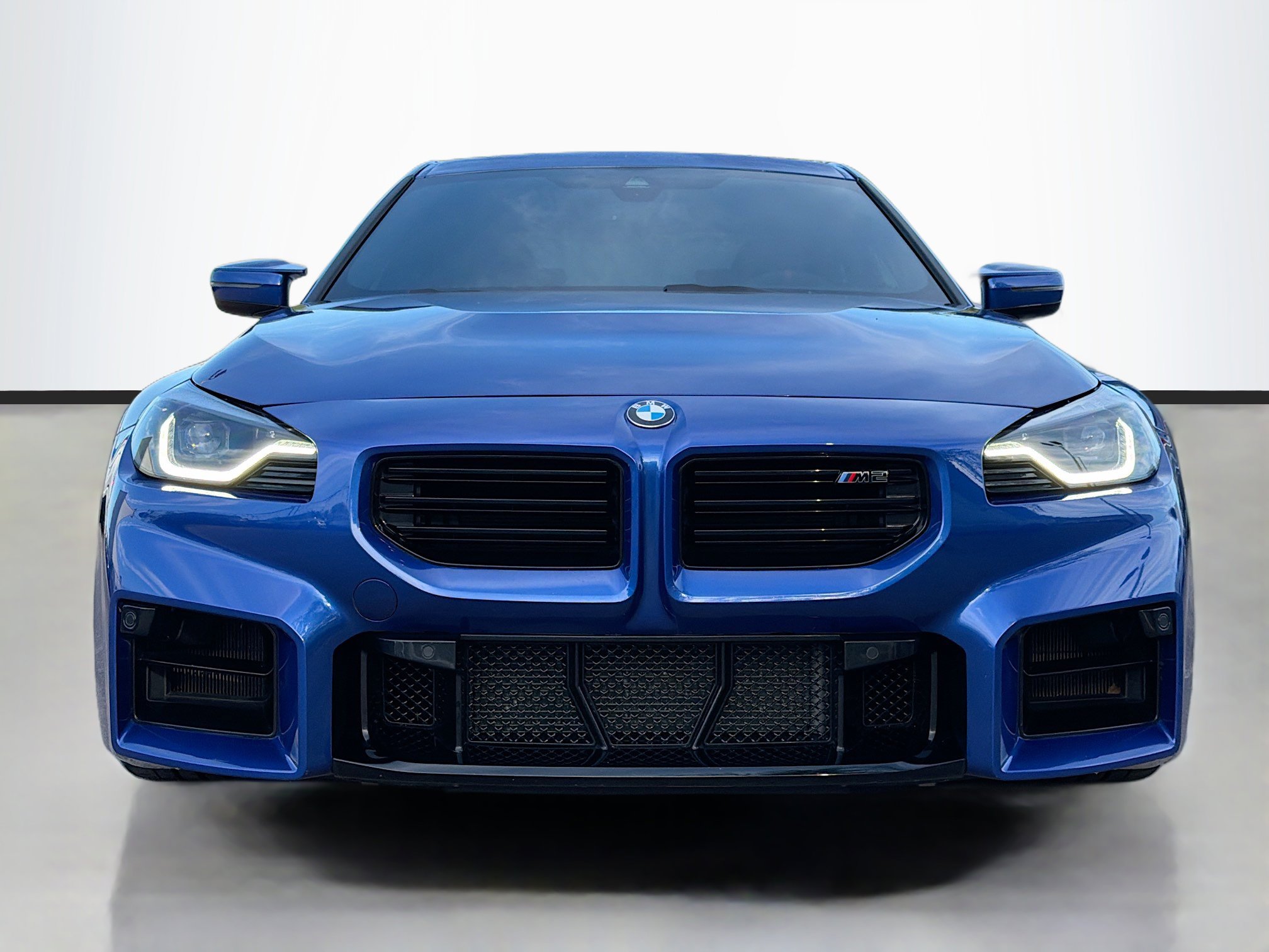 Used 2025 BMW M2 w/ Lighting Package image 8