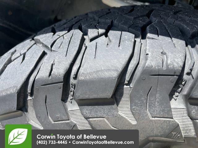 Used 2020 Toyota Tundra SR5 w/ SR5 Upgrade Package AWD/4WD image 46
